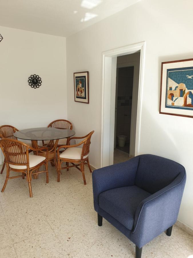 Appartamento Kings Avenue - Natalia'S Apt Paphos Esterno foto