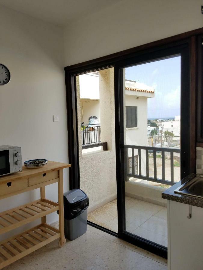 Appartamento Kings Avenue - Natalia'S Apt Paphos Esterno foto