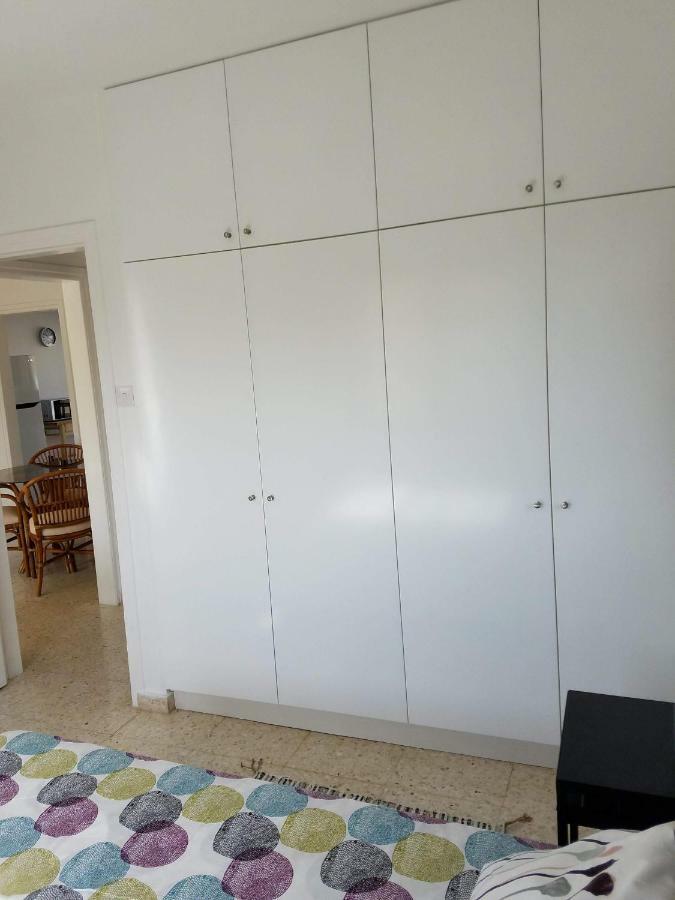 Appartamento Kings Avenue - Natalia'S Apt Paphos Esterno foto