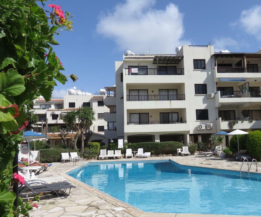 Appartamento Kings Avenue - Natalia'S Apt Paphos Esterno foto